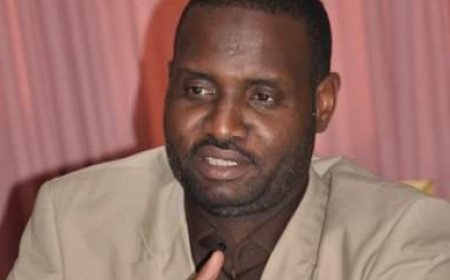 توقيف صحفي في القضارف بموجب بلاغ من بنك السودان