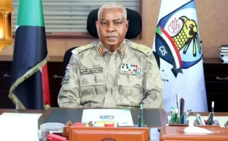 مدير المخابرات العامة يهنيء البرهان بتحرير سنجة