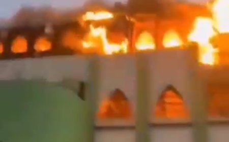 المليشيا تحرق البنك الزراعي بالخرطوم