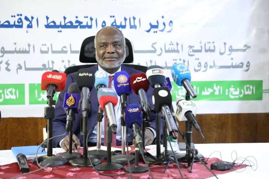 وزير المالية : لن نمنح الإمارات سنتيمتر واحد للإستثمار في السودان