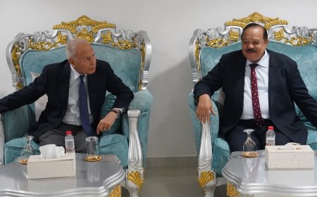 الأمين العام لجامعة الدول العربية يصل بورتسودان