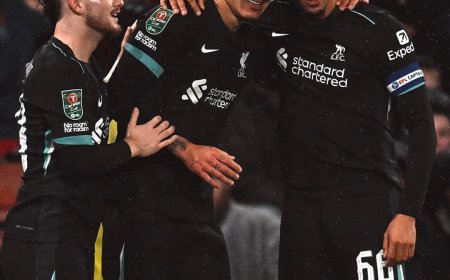 ليفربول يلاقي توتنهام في نصف النهائي