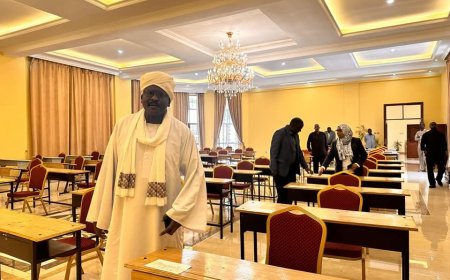 سفير السودان لدى إثيوبيا يتفقد مراكز امتحانات الشهادة السودانية