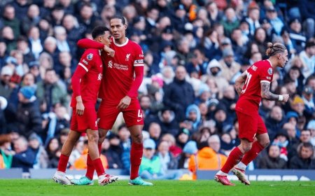 قائد ليفربول يدافع عن ألكسندر-أرنولد بعد أدائه السيئ أمام يونايتد