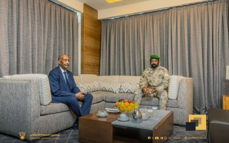 مباحثات مغلقة بين البرهان ورئيس جمهورية مالي