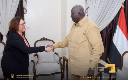 الحكومة: ملتزمون بتوفير البيئة الملائمة لعمل الفرق الإغاثية وموظفي المنظمات