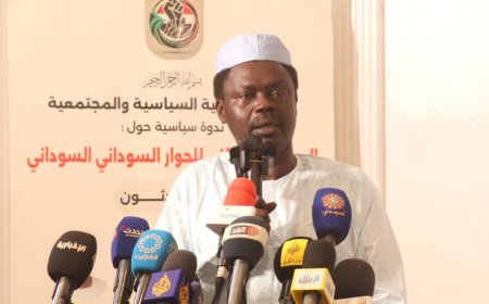 مناوي : الشيوعيين السودانيين أصبحوا جواسيس للغرب ويقتاتون من المنظمات
