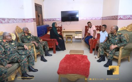 البرهان يعزي أسرة الشهيد اللواء بحر أحمد بحر