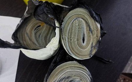 إحباط محاولة تهريب الآف الدولارات بمطار بورتسودان