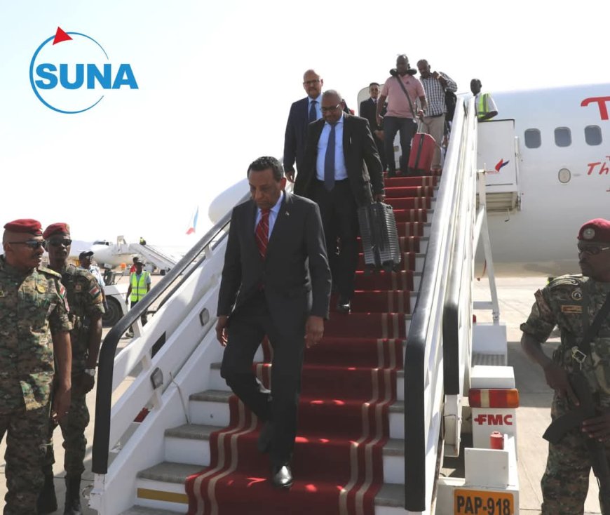 عاجل.. رئيس الوزراء يصل بورتسودان