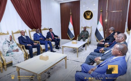 الوزراء الجُدد يؤدون القسم أمام البرهان
