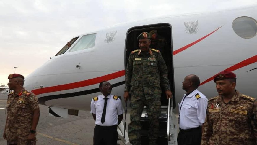 بالطائرة الرئاسية..البرهان يصل الخرطوم 