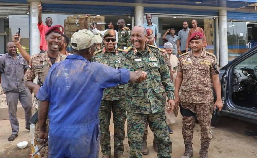 البرهان يتفقد سوق السجانة بالخرطوم