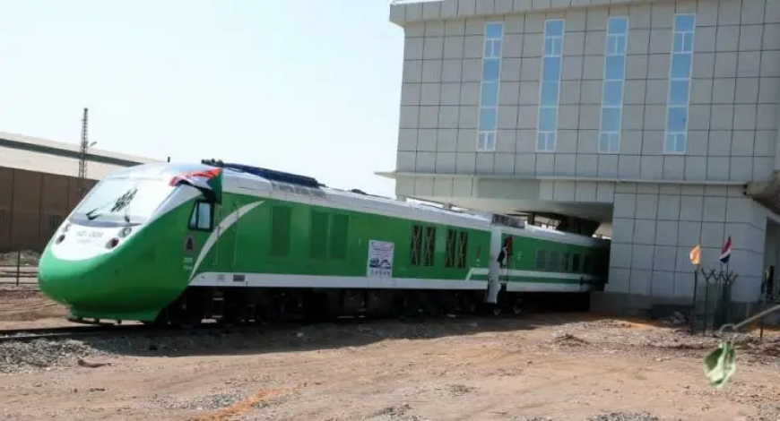 منذ بدء الحرب.. وصول أول قطار شحن مدينة بحري 