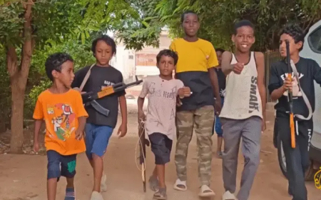 الأطفال في السودان يخوضون حروباً افتراضية