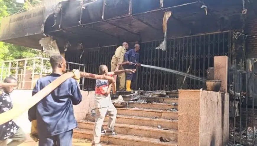 حريق هائل يلتهم وزارة إتحادية بالخرطوم