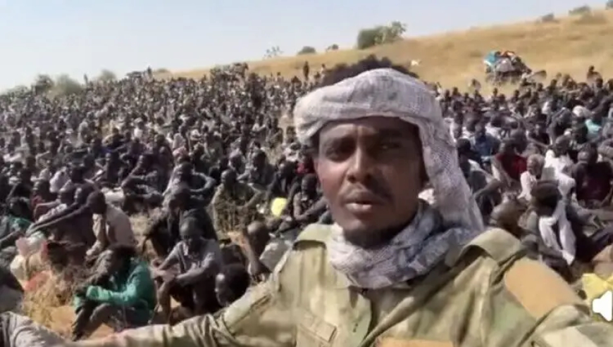 وصول 6 شاحنات مُحملة بالرهائن من الفاشر إلى نيالا 