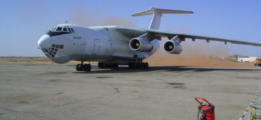 تدمير طائرة تحمل أسلحة للمليشيا بمطار نيالا 