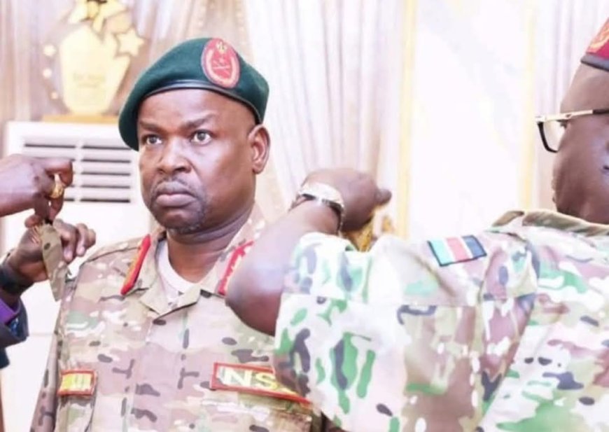 سلفا كير يعزل نائبه ويجرده من رتبته العسكرية ويعفيه من جميع المناصب