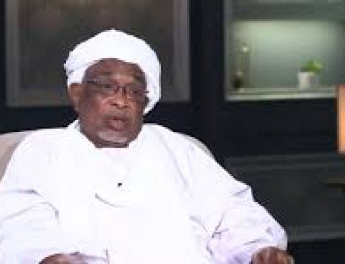 قيادي بالمؤتمر الوطني: أولوية الدولة والمجتمع ينبغي أن تنحصر حالياً في حسم حرب