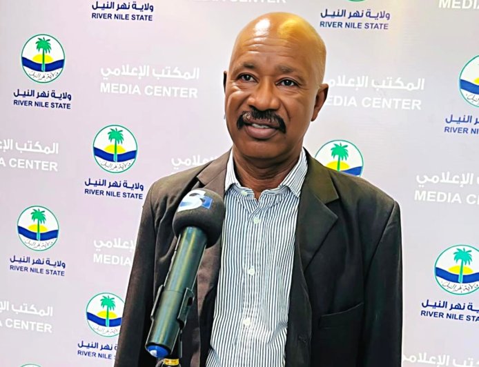 شرق دارفور وإمتحانات السودان يبحثان ترتيبات جلوس طلاب الولاية لامتحانات 2026
