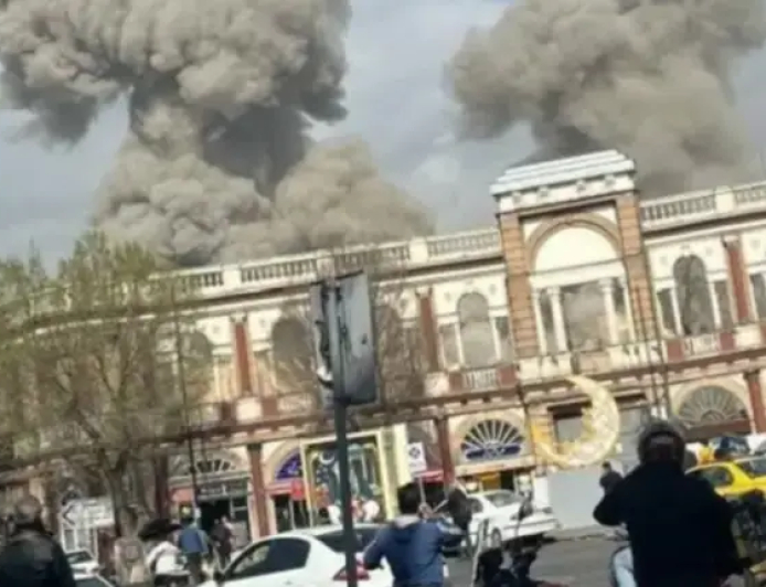 بدء الهجوم الأمريكي الإسرائيلي على إيران.. 