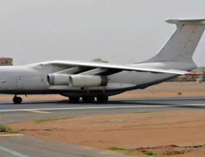 الكشف عن شركة طيران في بوركينا فاسو تهرّب أسلحة من الإمارات إلى مليشيا الدعم السريع 