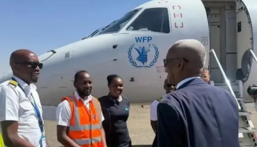 هبوط أول طائرة أُمٓمِية بمطار الخرطوم