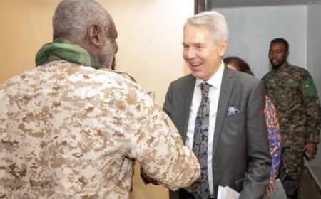 جبريل لـ«مبعوث أممي»: نرفض الحلول الجاهزة التي يقدمها المجتمع الدولي