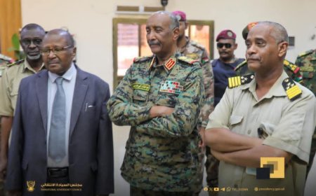 البرهان يتفقد مطار الخرطوم 