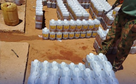 ضبط مصنع عشوائي لزيوت الطعام الفاسدة بالثورة