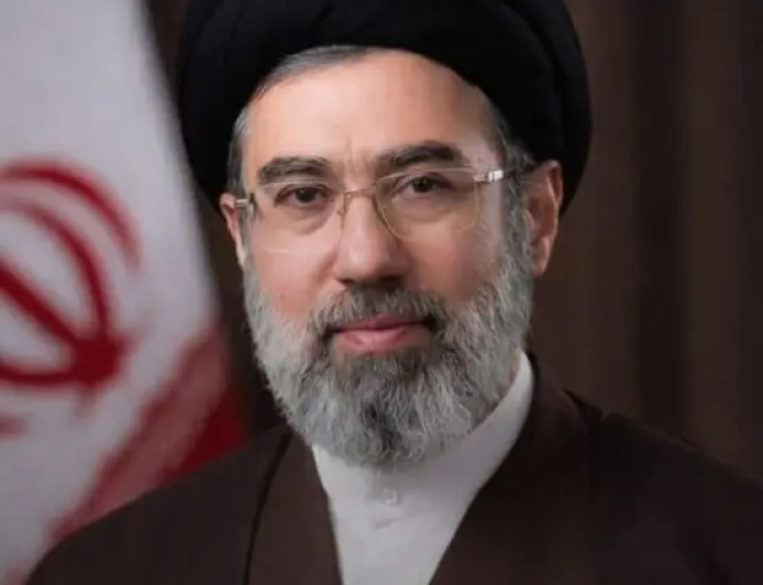 خامنئي «الثاني» مرشدا ثالثاً لإيران