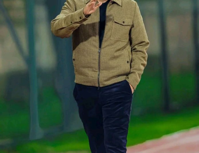 العليقي يعلن أعتزاله العمل الرياضي 