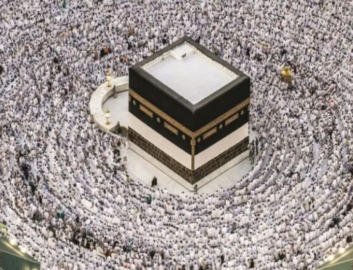 السعودية تحدد آخر موعد لدخول المملكة للقادمين بتأشيرة العمرة 