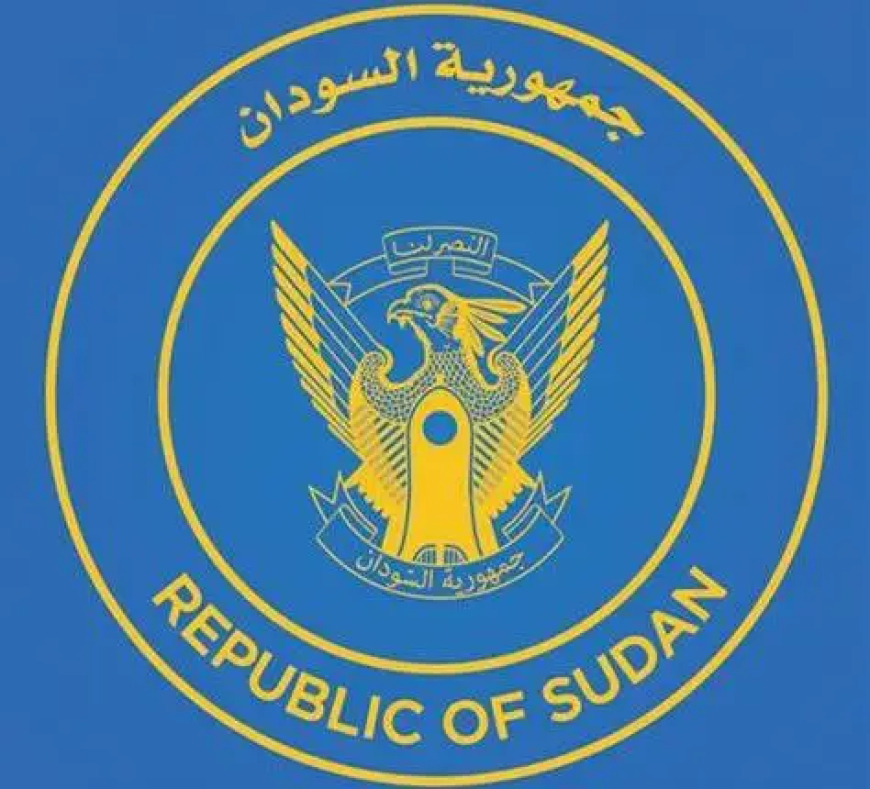 إقالة مسؤولين بالدولة وحل مجالس إدارات شركات وهيئات ووحدات حكومية