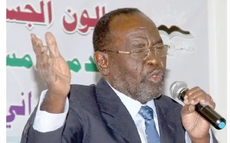 نجاة الشاعر التجاني حاج موسى من الموت بأعجوبة