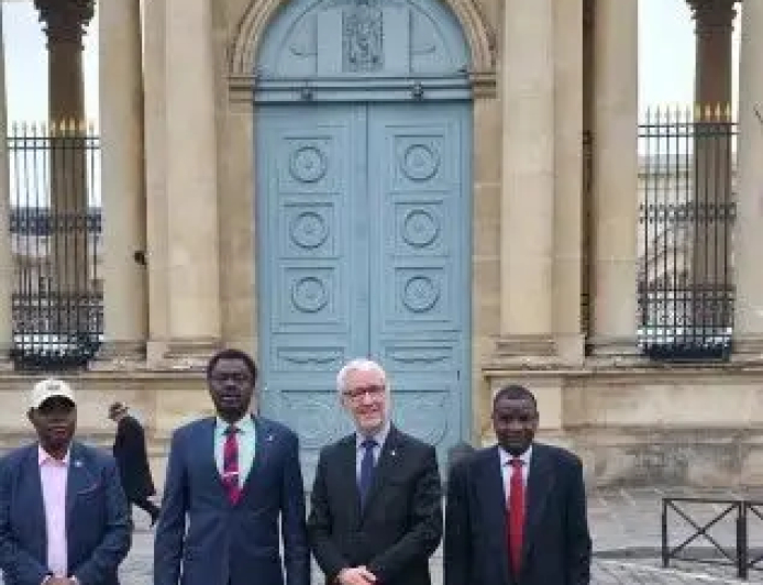 من البرلمان الفرنسي..”مناوي” يحشد الأصوات الأوروبية لمحاصرة “الإبادة الجماعية” بدارفور