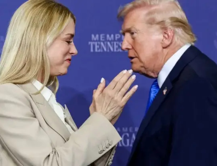 بعضهم إنتقد تدخل أمريكا في حرب إيران... تغييرات واسعة مرتقبة في إدارة ترامب 