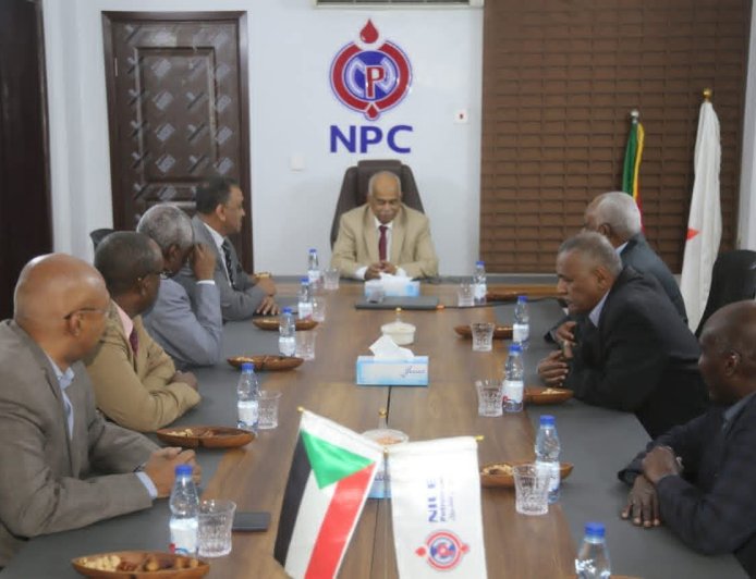 وزير الطاقة: الدولة ماضية في ضبط إستيراد الوقود 