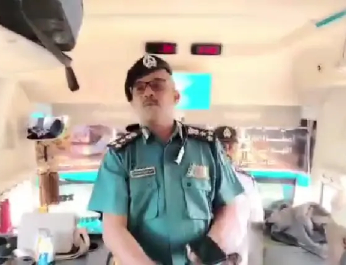 جمارك معبر أرقين: دخول العفش الشخصي للعائدين طوعياً من مصر "مجاناً"