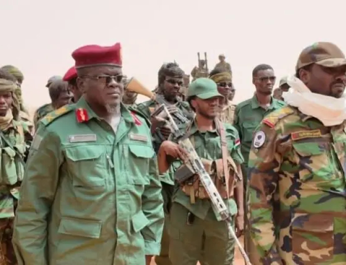 حركة مناوي: قواتنا جاهزة للتحرك نحو دارفور 