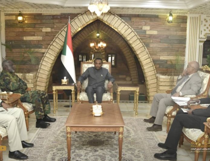 الطاقة: خطط للنهوض بقطاع الكهرباء والعددات ستتوفر قريبآ للمواطنين 