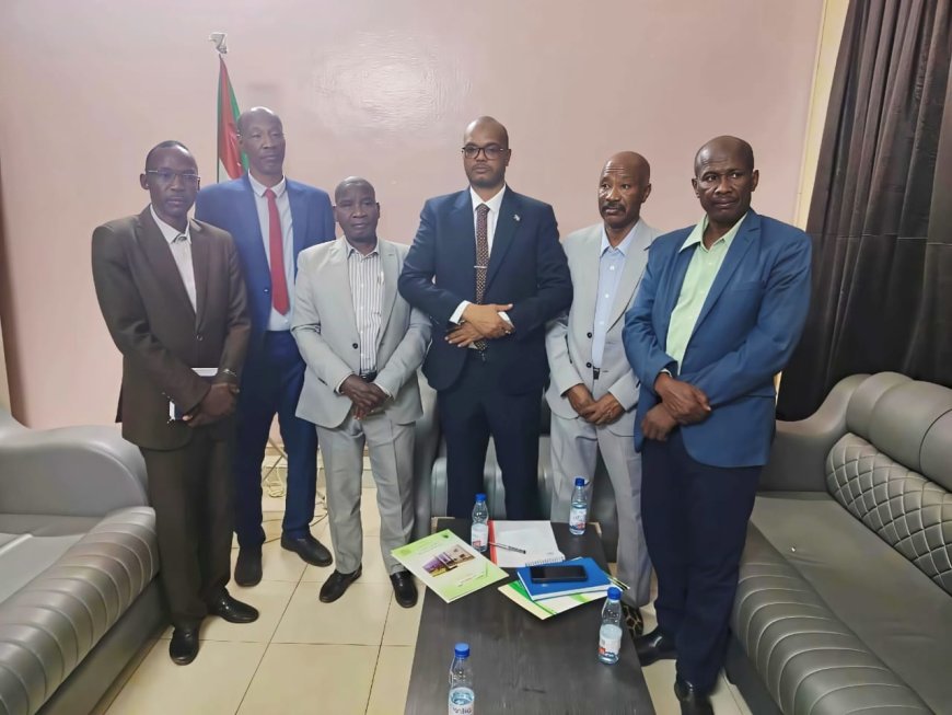 وزير التربية بشرق دارفور يقف على اخر ترتيبات لجلوس طلاب الولاية لامتحانات الشهادة السودانية