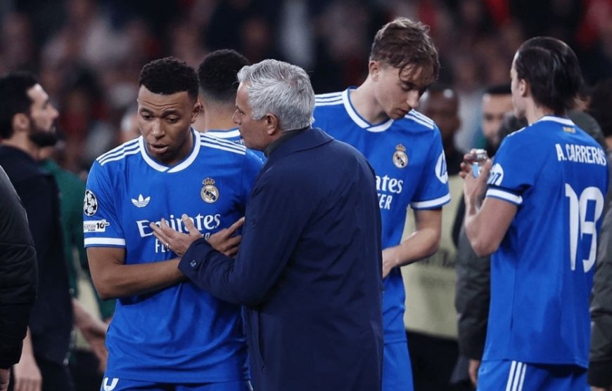 اهتمام بيريث بالسبيشل وان.. هل يعود مورينيو إلى ريال مدريد؟ 