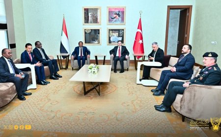 رئيس الوزراء يصل تركيا 
