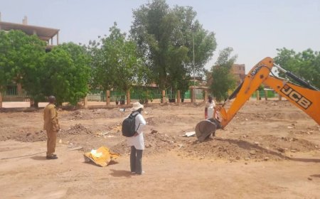 اكتمال نبش ونقل 200 من رفاة الحرب بميدان المايقوما في الخرطوم 