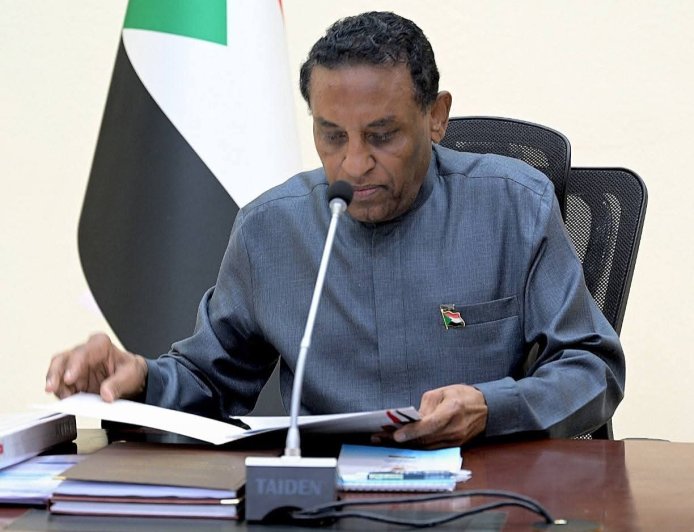 في جلسة استثنائية طارئة... مجلس الوزراء يدين العدوان الإثيوبي الإماراتي على البلاد    