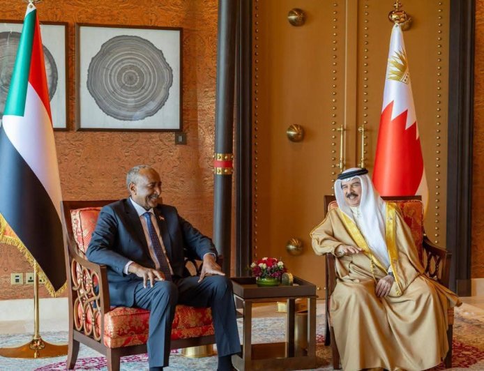 قمة ثنائية بين البرهان وملك البحرين