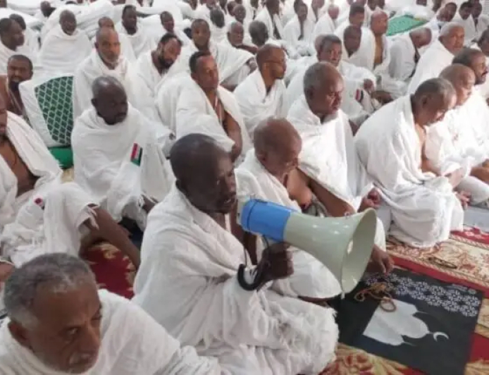 ألف سوداني من أسر الشهداء يؤدون الحج على نفقة خادم الحرمين الشريفين