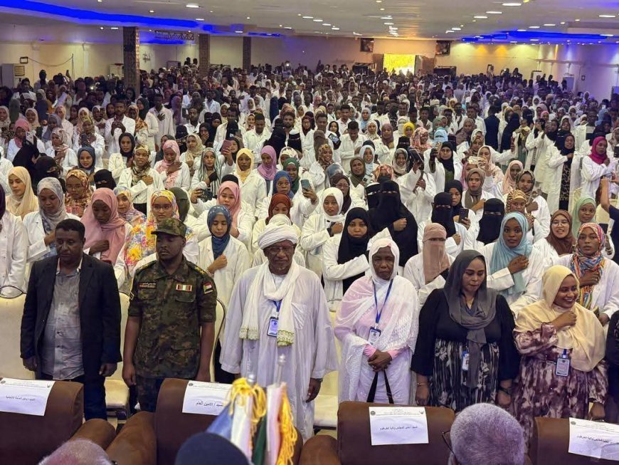 3300 طبيب يؤدون القسم لممارسة المهن الطبية والصحية بالخرطوم   